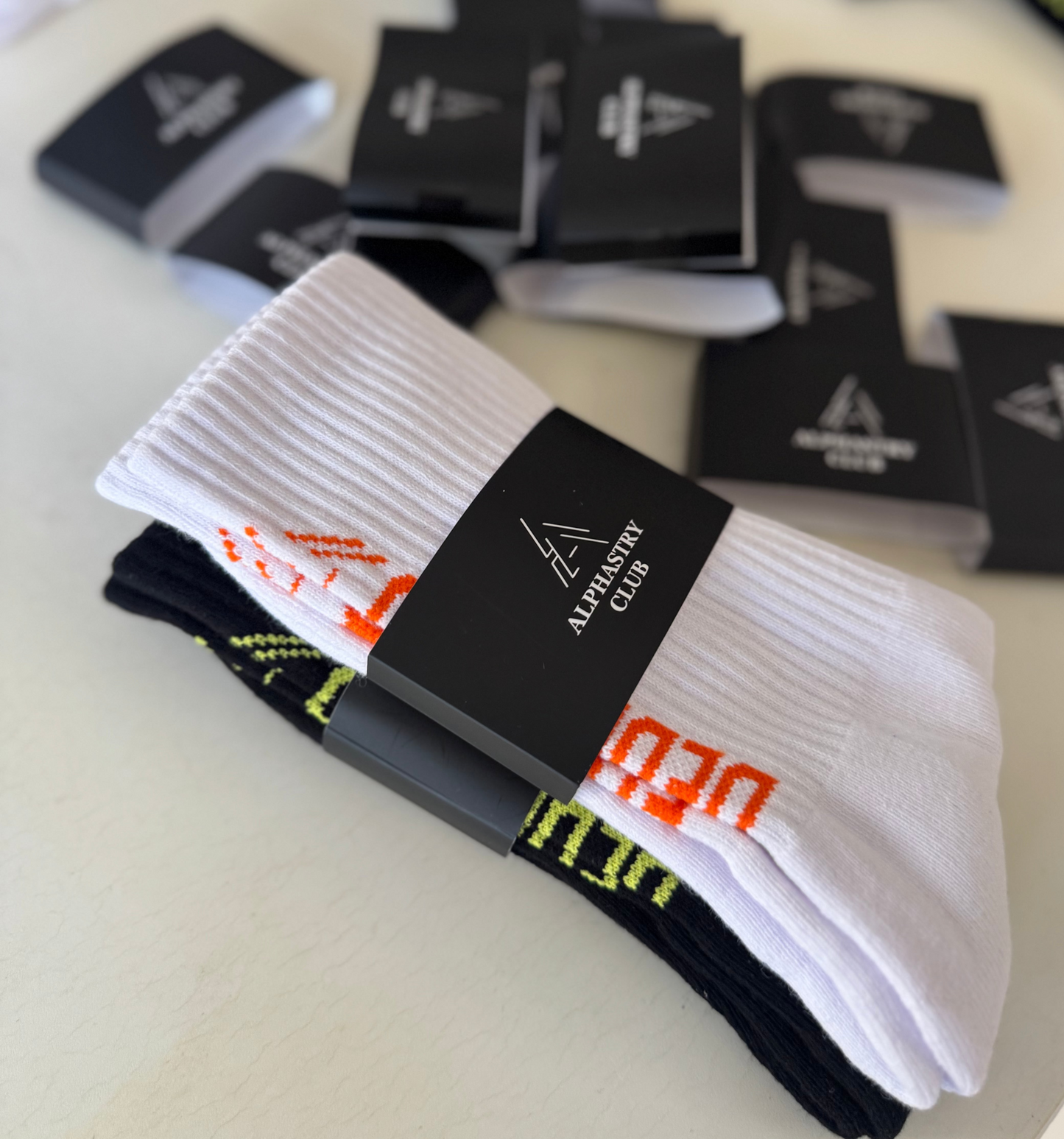 Meias Alphastry Club – “Forever Dedicated” Edition